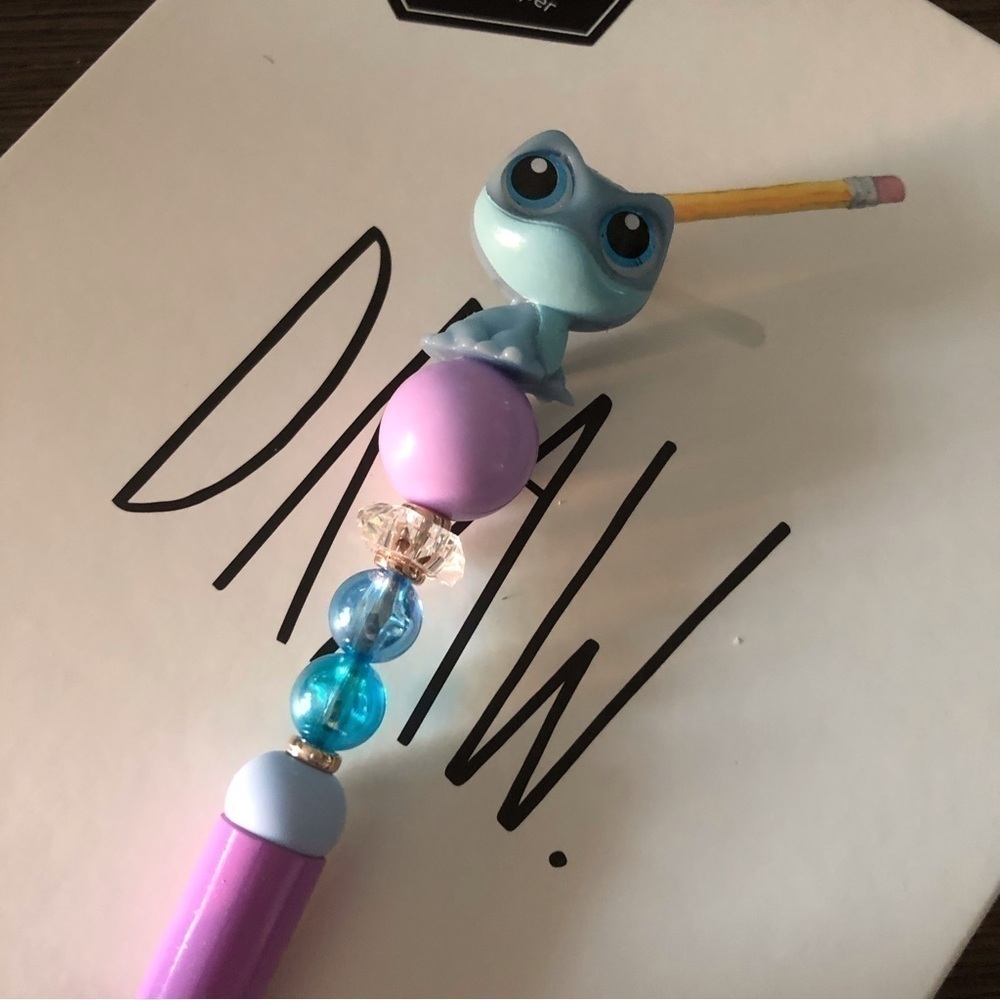 Disney Doorables: Frozen: Burni handmade beaded pen